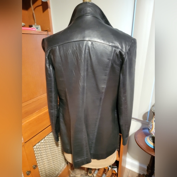 Buttery Soft Leather Blazer Womens size med - Picture 6 of 7